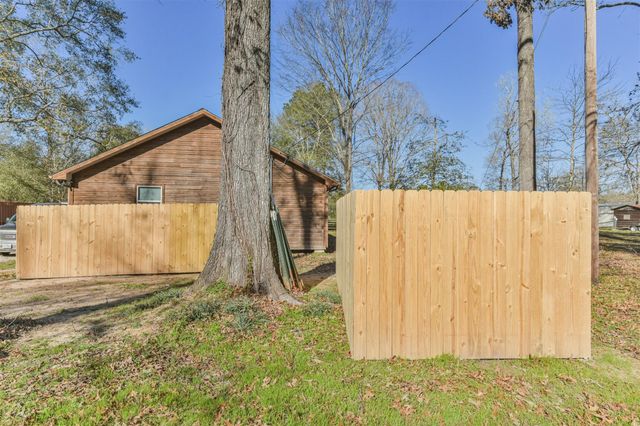 24237 Creekwood Drive, Splendora, TX 77372