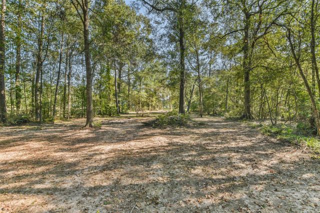 24237 Creekwood Drive, Splendora, TX 77372