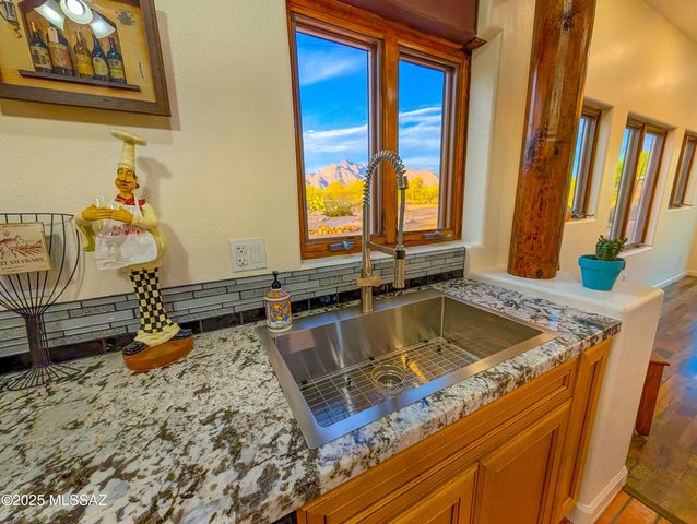 25 E Rudasill Road, Tucson, AZ 85704