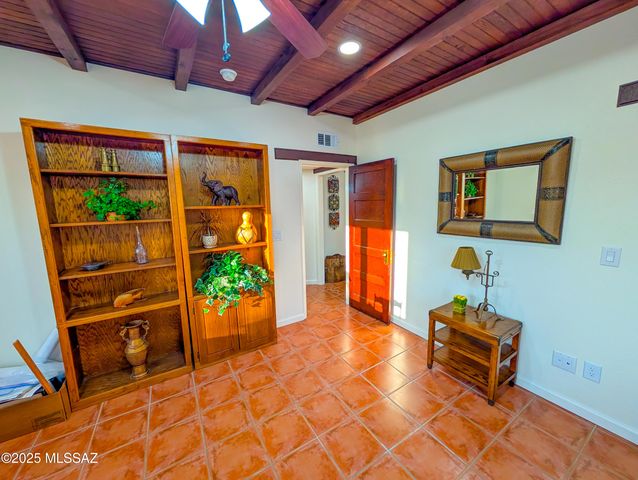 25 E Rudasill Road, Tucson, AZ 85704