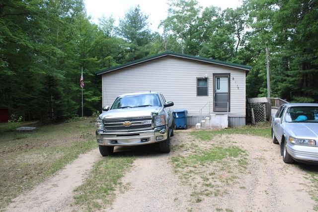 3331 Russell Drive, Harrison, MI 48625