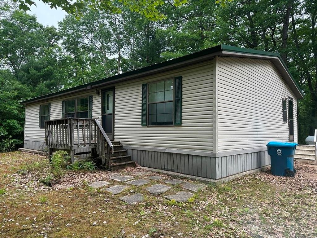 3331 Russell Drive, Harrison, MI 48625