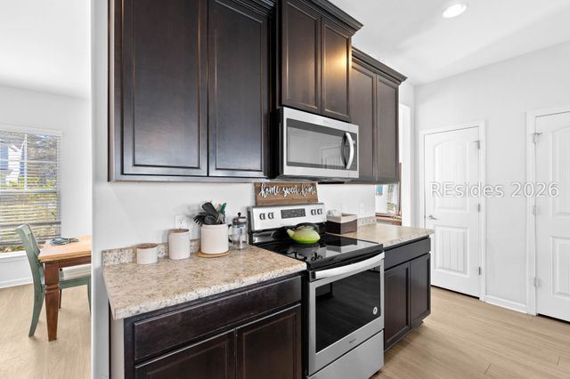 54 Okatie Park Cir W, Ridgeland, SC 29936