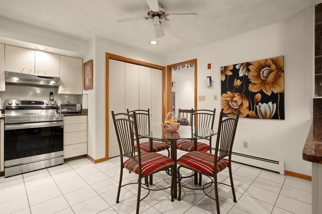 5 Lee Ave, Burlington, MA 01803