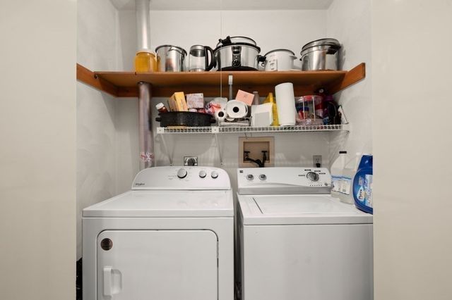 5 Lee Ave, Burlington, MA 01803