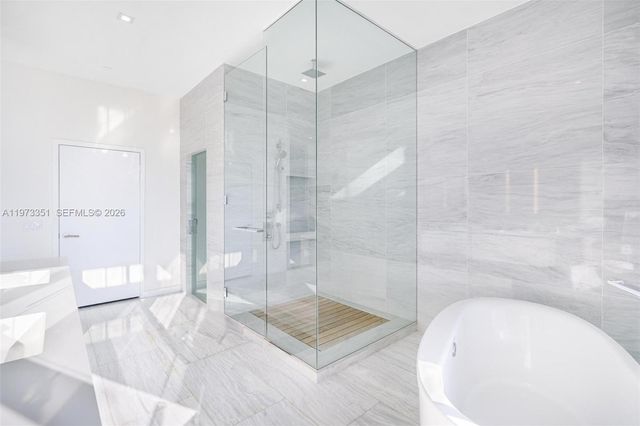 88 SW 7th St 4203, Miami, FL 33130