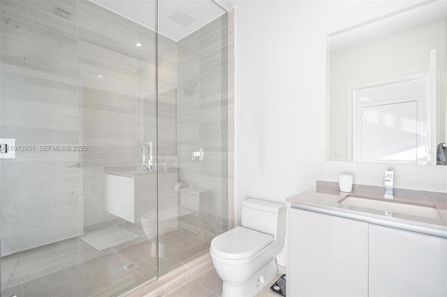 88 SW 7th St 4203, Miami, FL 33130