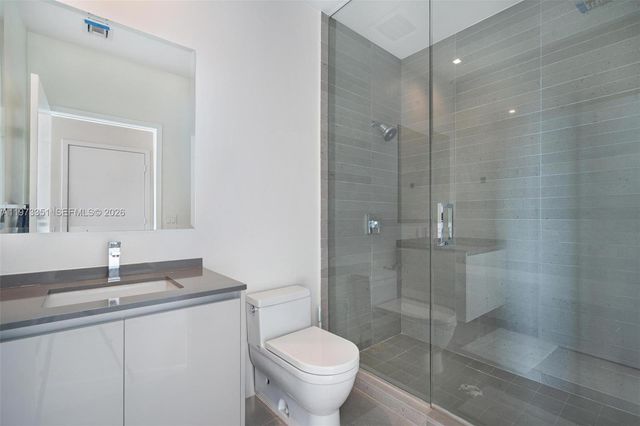 88 SW 7th St 4203, Miami, FL 33130