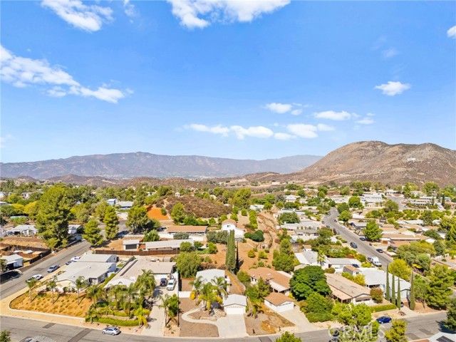 33653 Windmill Road, Wildomar, CA 92595