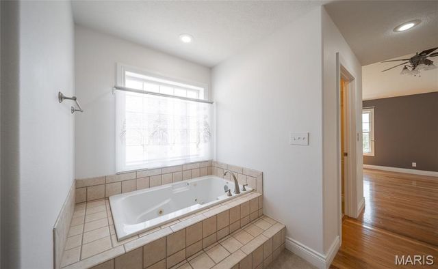 100 Walnut Court, St Robert, MO 65584