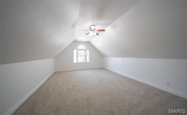 100 Walnut Court, St Robert, MO 65584