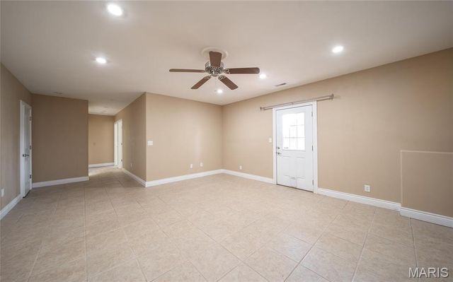 100 Walnut Court, St Robert, MO 65584