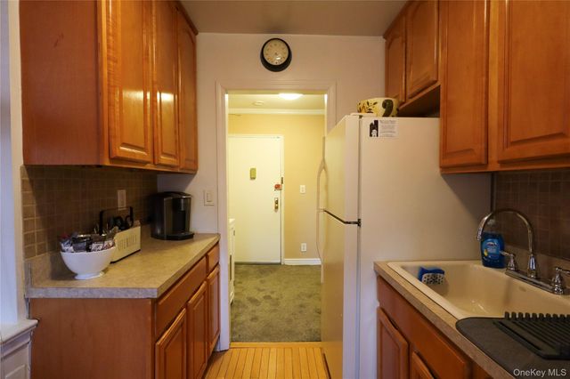 485 Bronx River Road B35, Yonkers, NY 10704