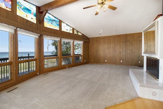 7320 Montgomery Boulevard, Pentwater, MI 49449