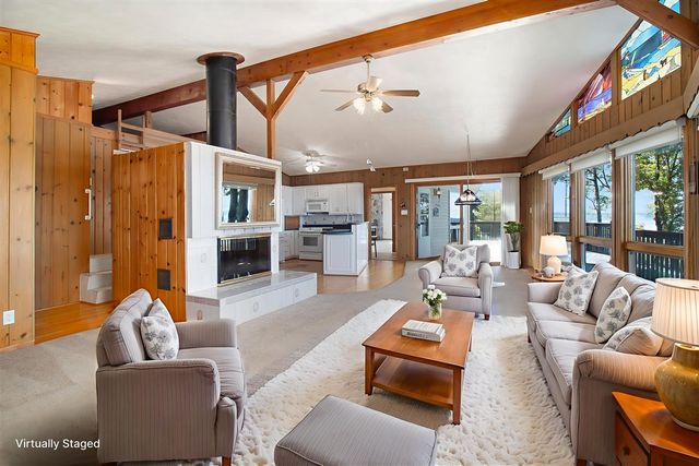 7320 Montgomery Boulevard, Pentwater, MI 49449