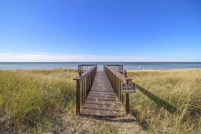 7320 Montgomery Boulevard, Pentwater, MI 49449