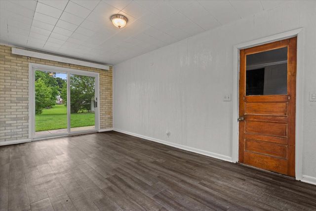 N64W14161 Lincoln LANE, Menomonee Falls, WI 53051