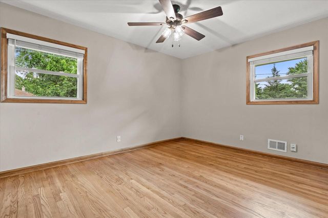 N64W14161 Lincoln LANE, Menomonee Falls, WI 53051