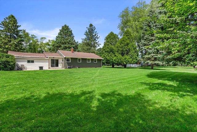 N64W14161 Lincoln LANE, Menomonee Falls, WI 53051