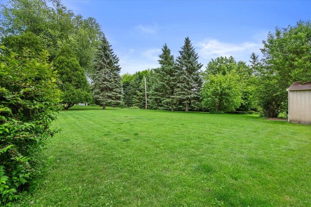 N64W14161 Lincoln LANE, Menomonee Falls, WI 53051