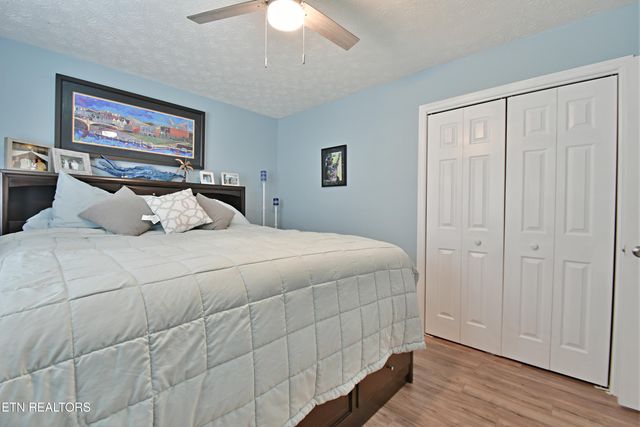 9820 Crestline Drive, Knoxville, TN 37922