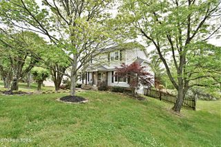 9820 Crestline Drive, Knoxville, TN 37922