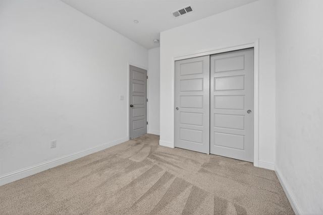 6591 E Liberty Avenue, Fresno, CA 93727