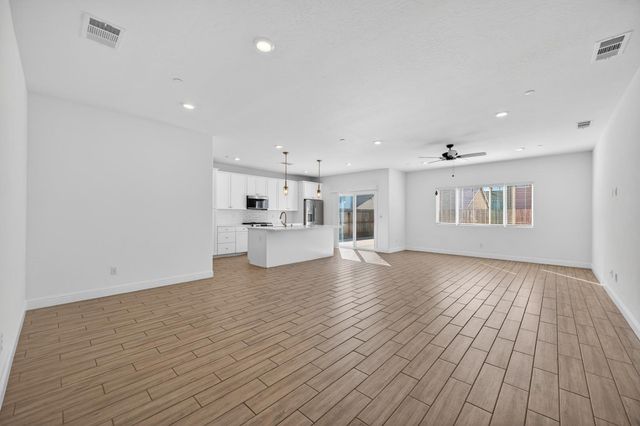 6591 E Liberty Avenue, Fresno, CA 93727