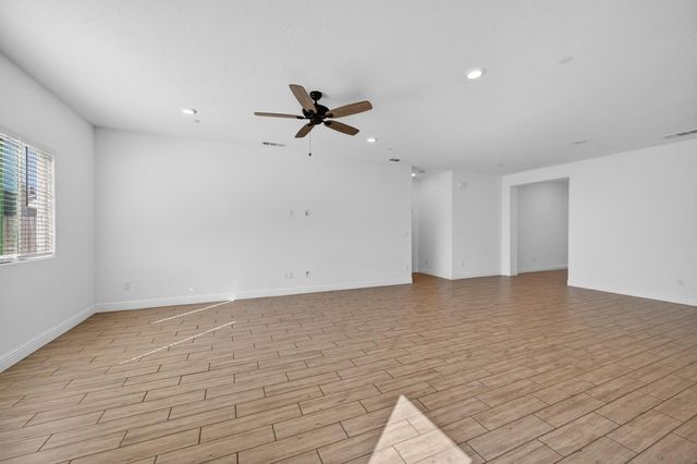 6591 E Liberty Avenue, Fresno, CA 93727