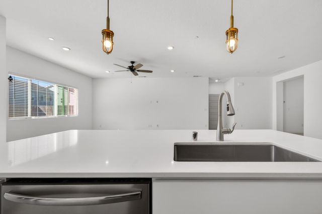 6591 E Liberty Avenue, Fresno, CA 93727