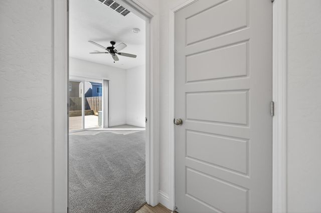 6591 E Liberty Avenue, Fresno, CA 93727