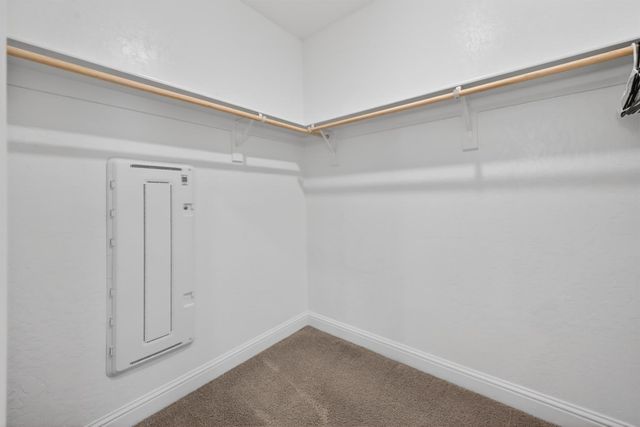 6591 E Liberty Avenue, Fresno, CA 93727