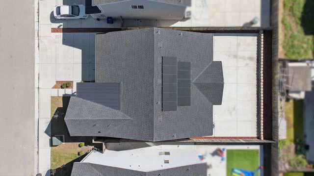 6591 E Liberty Avenue, Fresno, CA 93727