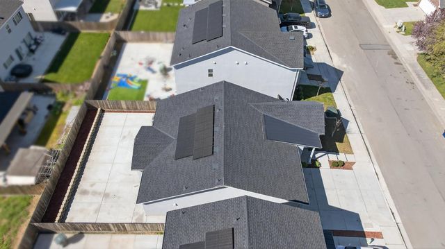 6591 E Liberty Avenue, Fresno, CA 93727