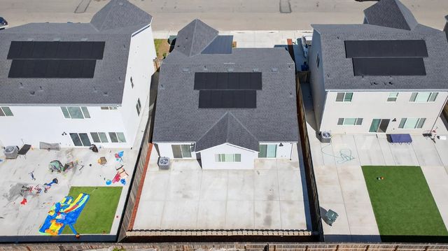 6591 E Liberty Avenue, Fresno, CA 93727