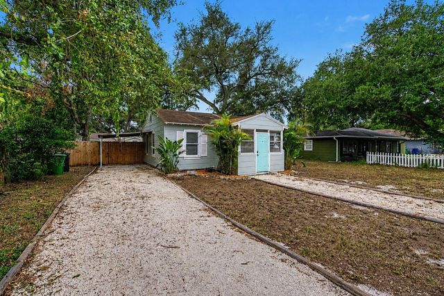 3208 W HARTNETT AVENUE, Tampa, FL 33611
