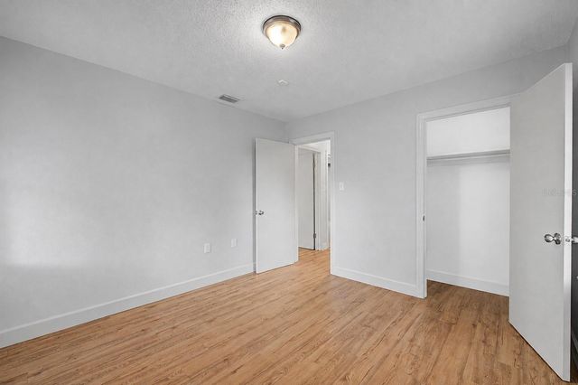 3208 W HARTNETT AVENUE, Tampa, FL 33611