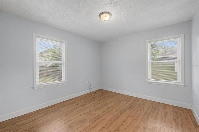 3208 W HARTNETT AVENUE, Tampa, FL 33611