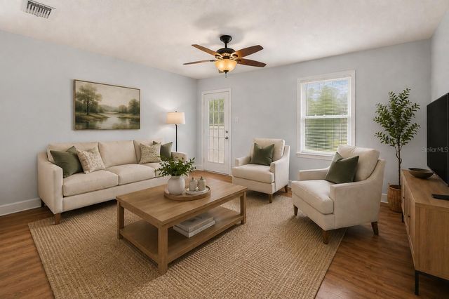 3208 W HARTNETT AVENUE, Tampa, FL 33611