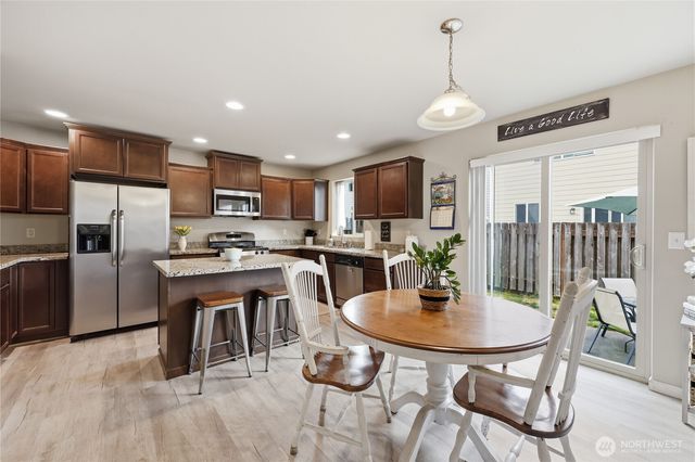 291 NE Tronson Circle, Bremerton, WA 98311
