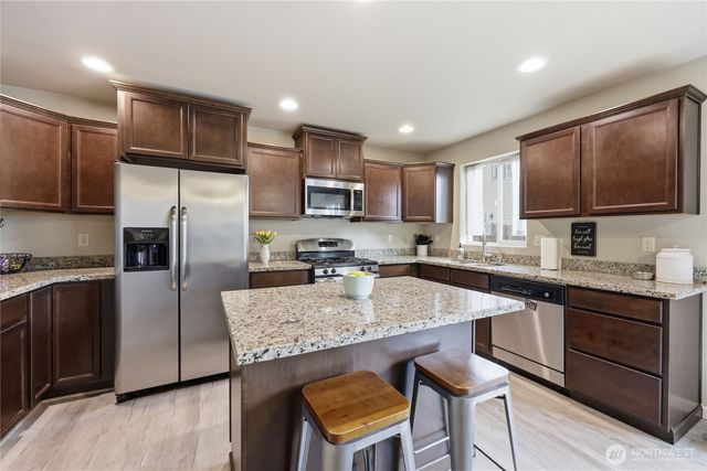 291 NE Tronson Circle, Bremerton, WA 98311