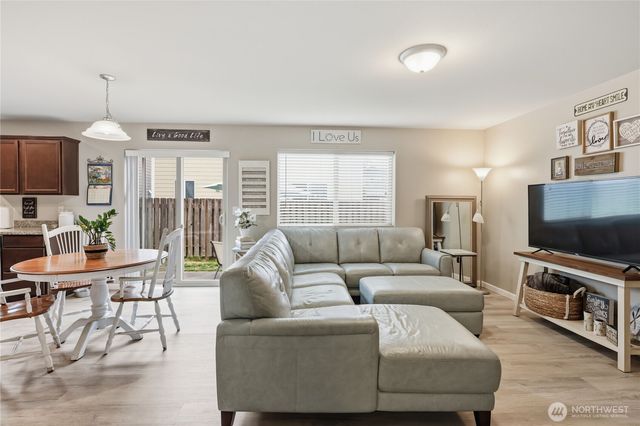 291 NE Tronson Circle, Bremerton, WA 98311