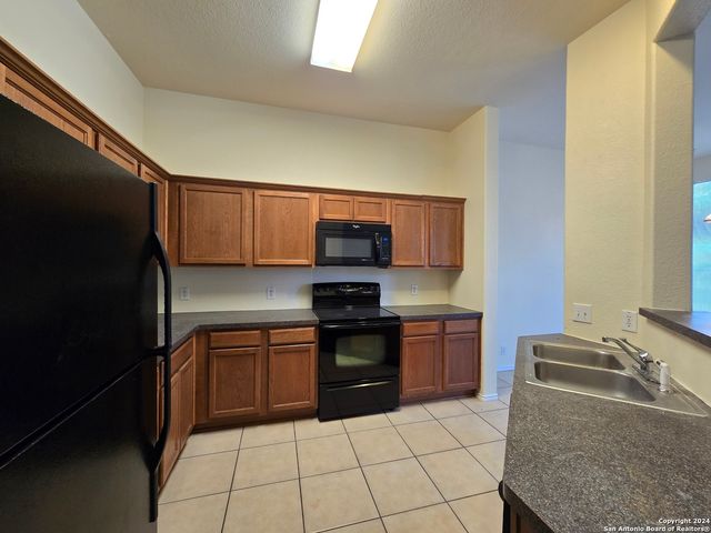 345 PLACID MDW, New Braunfels, TX 78130