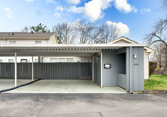 8300 Sawyer Brown Rd Apt H301, Nashville, TN 37221
