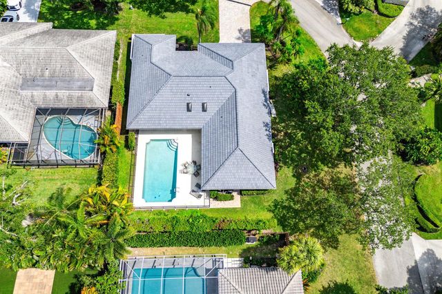 13 St Giles Road, Palm Beach Gardens, FL 33418