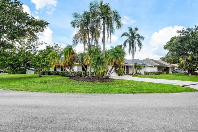 13 St Giles Road, Palm Beach Gardens, FL 33418