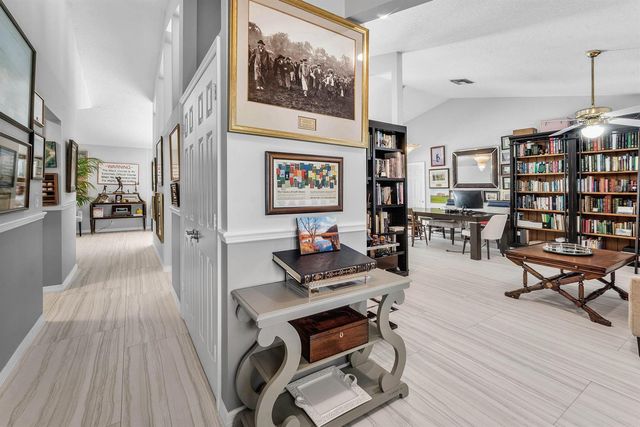 13 St Giles Road, Palm Beach Gardens, FL 33418