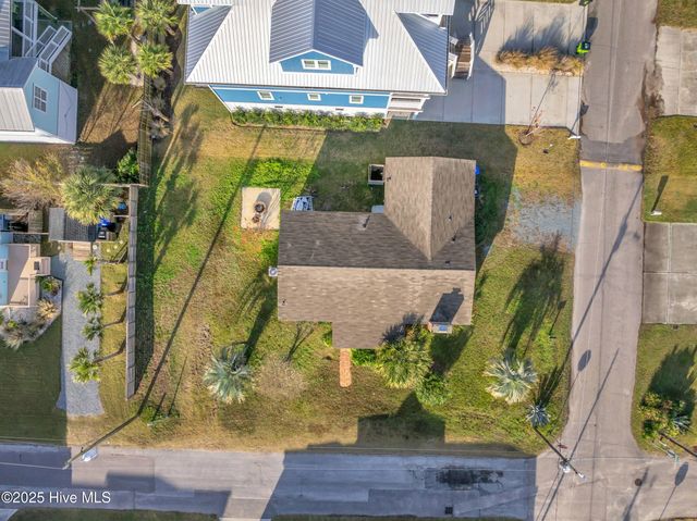 167 Delaware Avenue, Carolina Beach, NC 28428