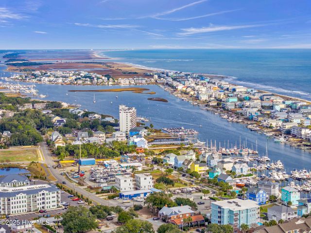 167 Delaware Avenue, Carolina Beach, NC 28428