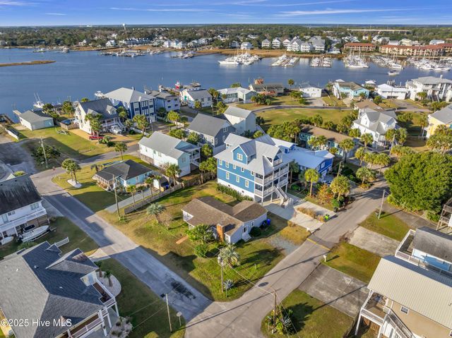 167 Delaware Avenue, Carolina Beach, NC 28428